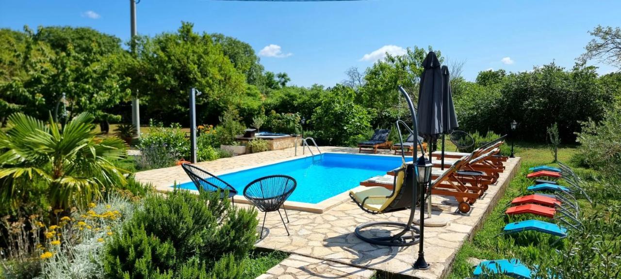 Villa Stone Medal Drniš Eksteriør bilde