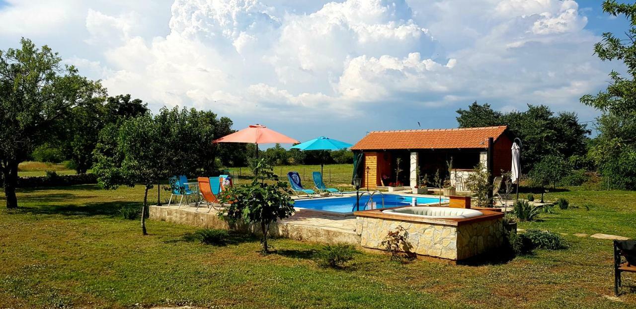 Villa Stone Medal Drniš Eksteriør bilde